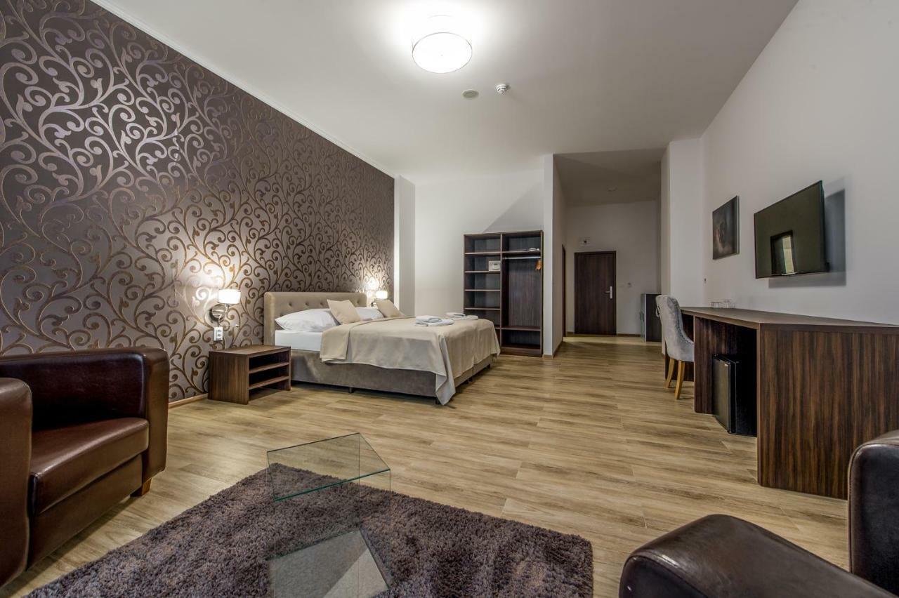 Hotel Black Horse Presov Luaran gambar